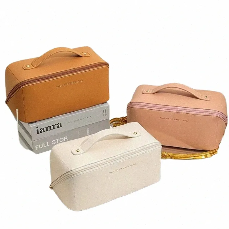 2023 Ny kosmetisk väska för kvinnor stor makeup Pouch Portable Travel toalettartikar PU BAMBRUM WBAG Multifunctial toalettiti Kit E0S3#