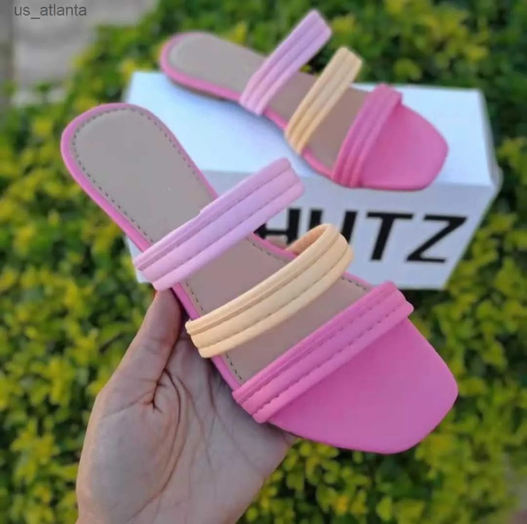 Slippare 2023 Summer Womens Shoes New Square Head Flat Bottom Simple Color Matching Beach Ladies Large Size Hollow Slides H240416 D8A1