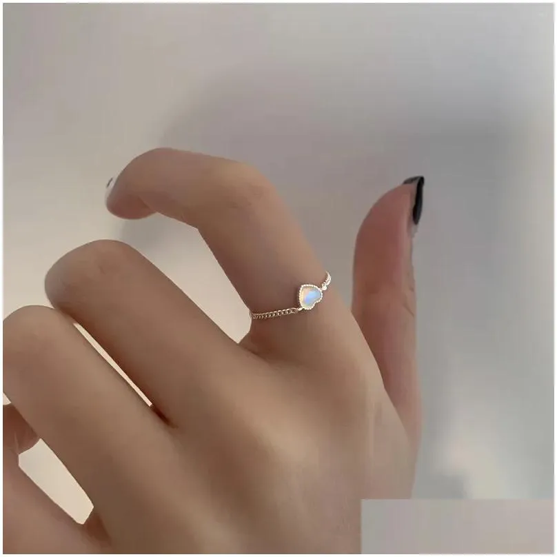 Design de anillos de clúster 925 Sterling Sier Chain PL Heart Moonstone para mujeres Anillo de dedo 2023 Trend Joyas Charms Drop entrega dhkmo