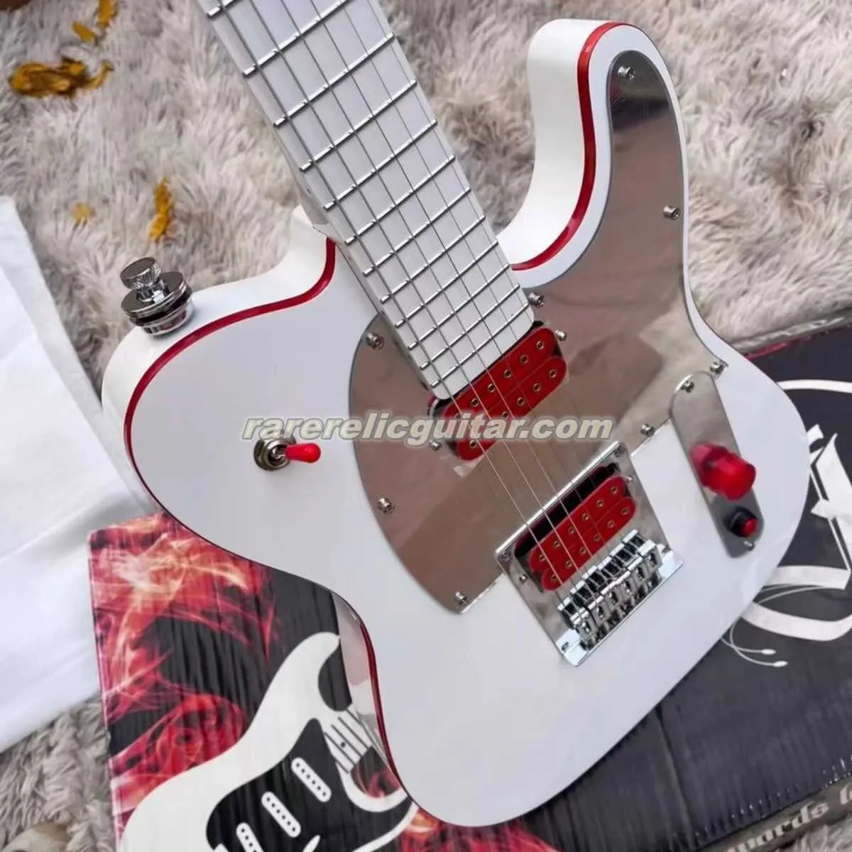 I Stock Red Kill Switch John 5 Ghost White Electric Guitar Arcade-Style Control Red Body Binding Red Pickups Mirror PickGuard Tremolo Bridge Chrome Hardware