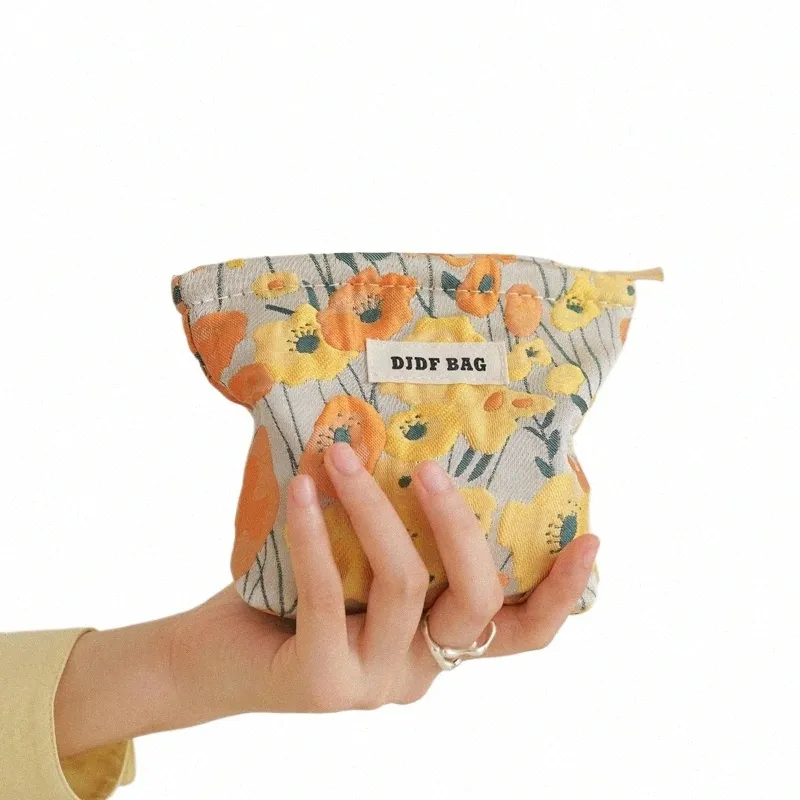 Женская косметическая сумка маленькая желтая тыква от портативной косметической помады для хранения для хранения пригородной муфты