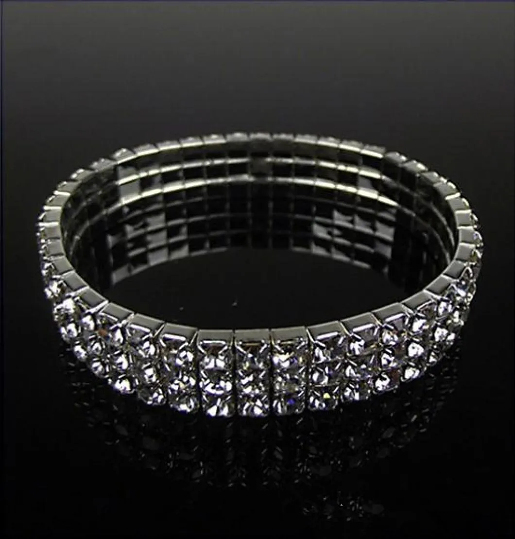 Rabatt Bridal Armband 2019 Bridal Jewelry 3 Row Silver Rhinestone Bling Bling Crystal Stretch Bangle Women Party Prom Wedding A3150527