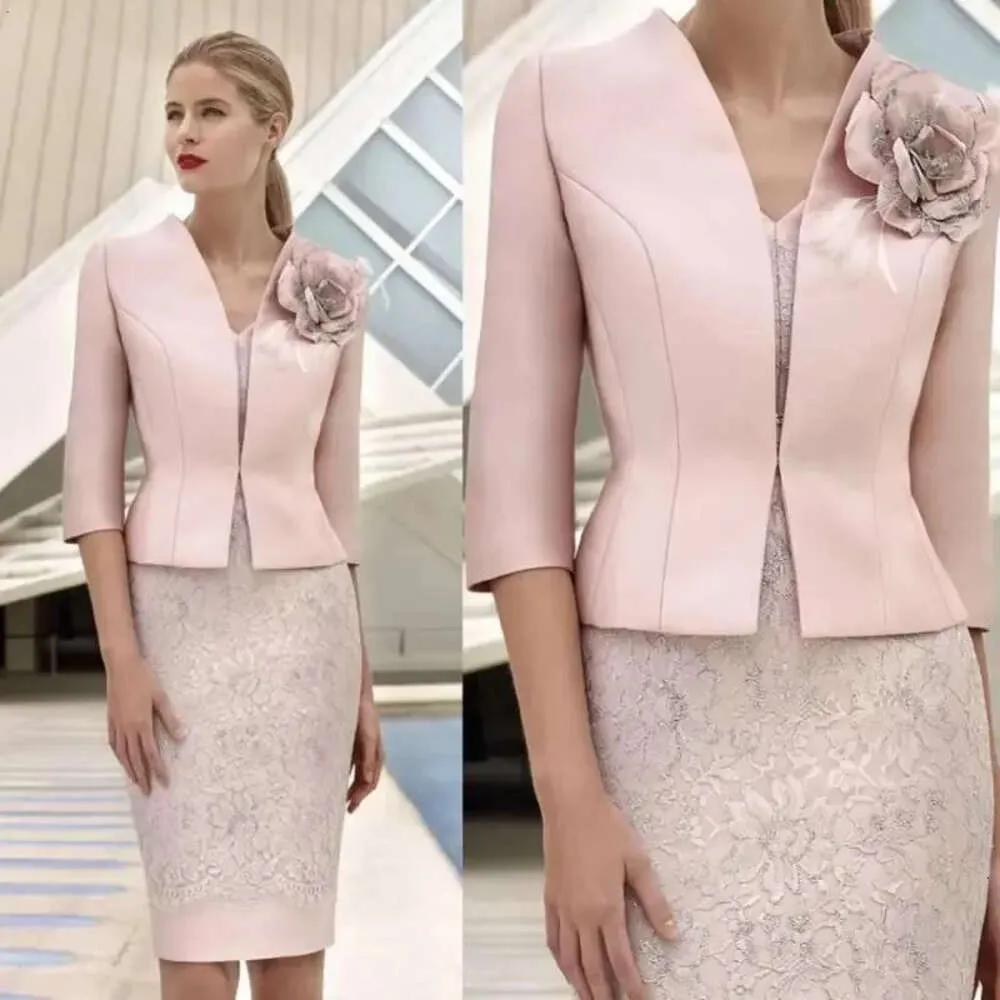 Elegante blush roze kanten moeder van de bruid jurken pakken met korte jas knie lengte mantel bruidegom moeders formele outfit bruiloft gasten jurken op maat gemaakt