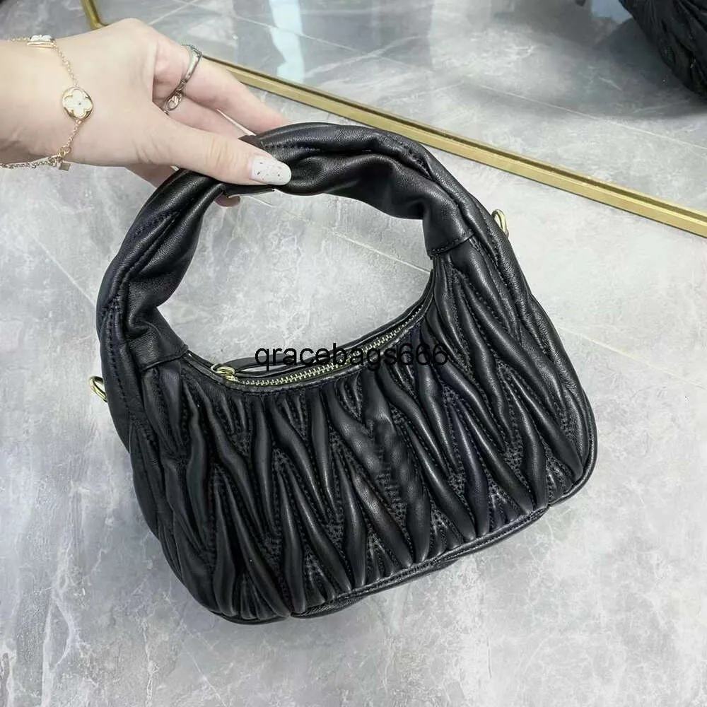 Iconic Designer Wander Matelasse Nappa Hobo Bags Beautiful 3D Bubble Lines Shoulder Bag Gold Hardware Metal Lettering Hasp Baguette Front Zip Cotton Lining Flap