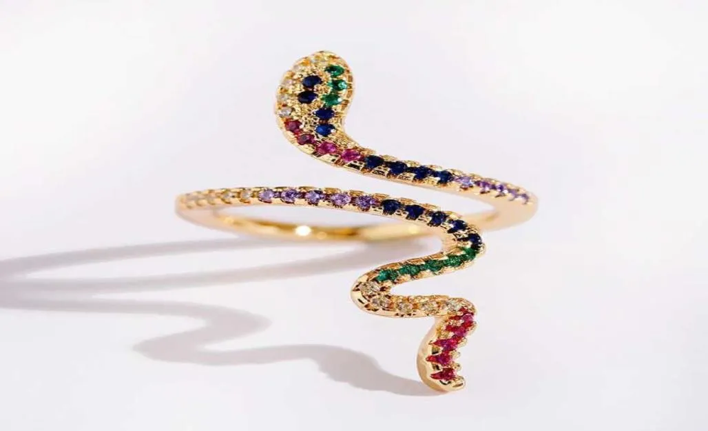 2020 Joyeria Mujer Stapelbare Ringe Schlangenringe für Frauen Goldfarbe CLEAR CZ Punk Rock Ring Tierschmuck Q07085486107