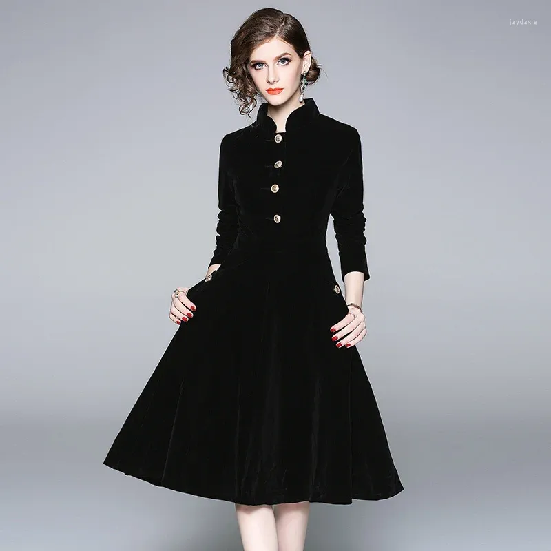 Casual Dresses Retro French Style Black Velvet Woman Vintage Vicotrian Design Stand Collar Big Swing Elegant Lady Night Dress Vestido