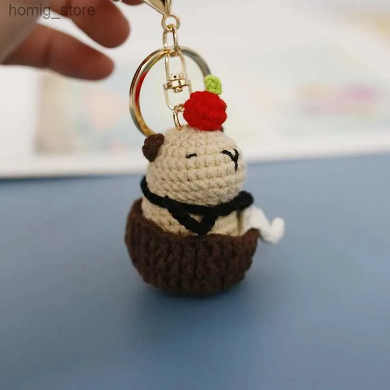 Teclados de pelúcia Keychains de tricô criativo para fabricação de mão fofa Capybara Doll Crochet Keyrings para Chaves de carro Pingente de bolsa Y240415