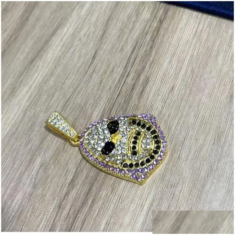 Anhänger Halsketten Neue Mode -Out -Skeletor -Halskette mit Tenniskette Kupfer Hip Hop Gold Sier Farben/Frauen Charme Schmuck Dro Dhtle