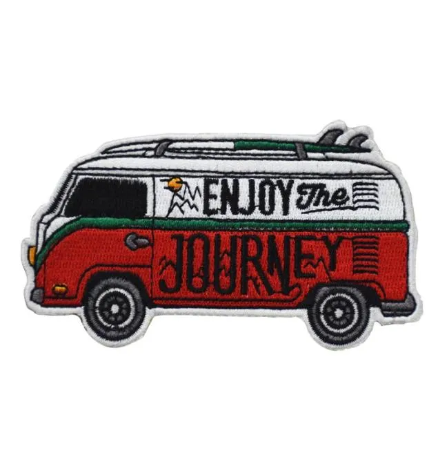 Sälj Cartoon Journey Bus broderad järn på lappar för klädväska Hat DIY Applique 1105017