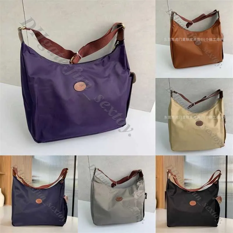 Met crossbody store off speling nylon 2024 groothandel hobo 95% nieuwe schouder luxe crossbody faye canvas messenger tassen tas grote capaciteit dezelfde waterdichte 2L72