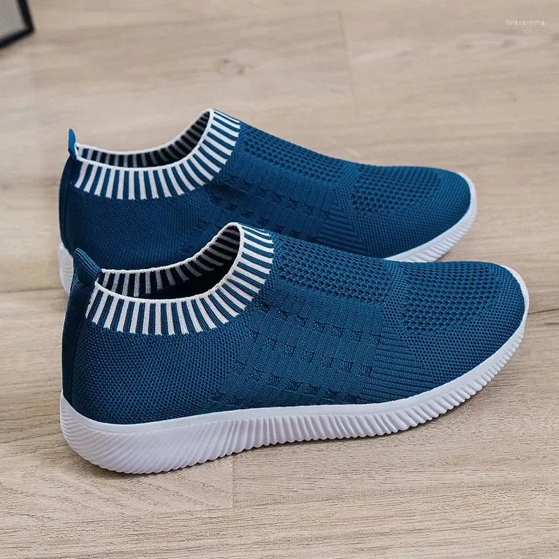 Chaussures décontractées mode Plus taille féminine 2024 tissu élastique d'été sports confortables et loisirs en tricot volant en tricot