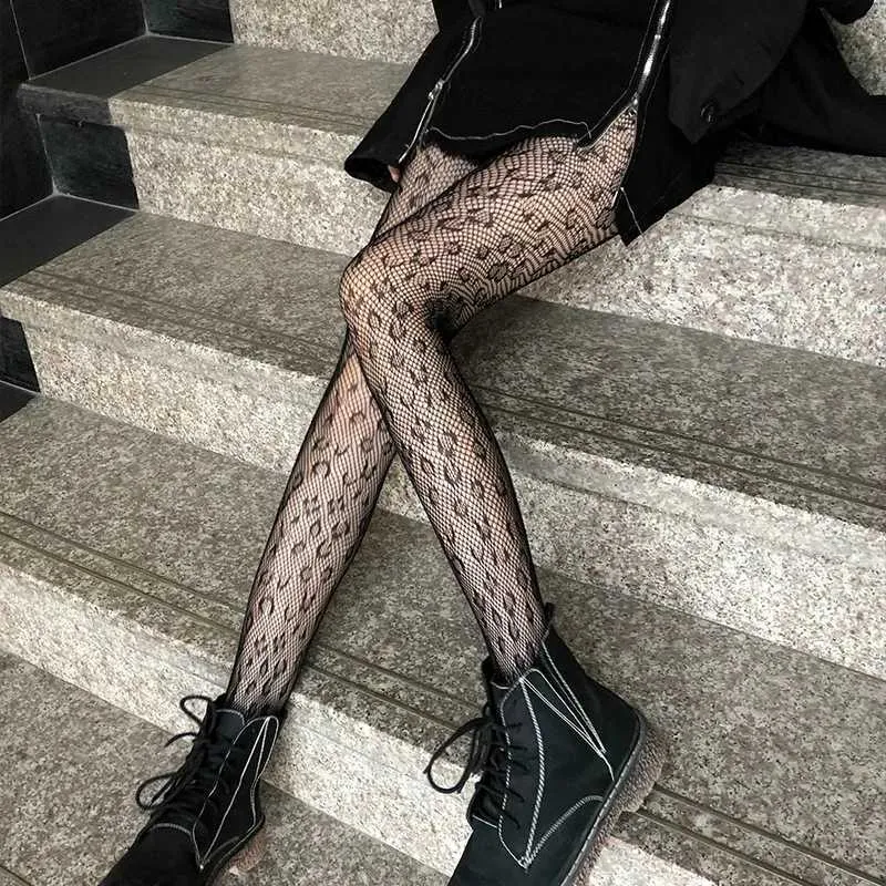 Chaussettes sexy et vendeurs de vendeurs Femme sous-vêtements Party Clubwear Stocking Street Street Gothic Hosiery Plus taille Femmes Mesh Fishnet Pantyhose 240416