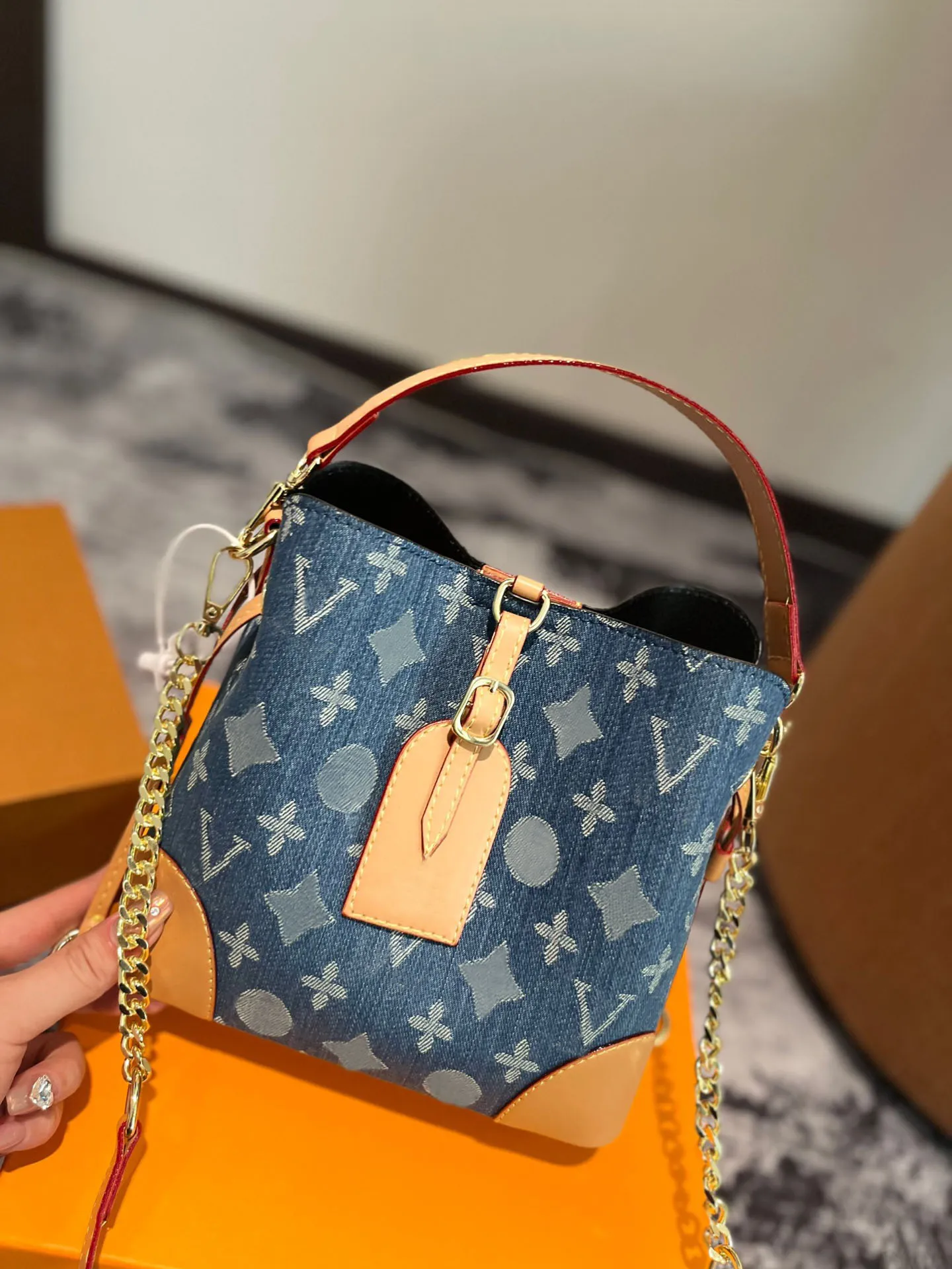 Chic Denim Bucket Bag with Gold Chain Denim Bucket Bag – Washed Jean Purse With Gold Chain - Etsy  main image 2