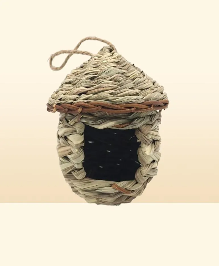 鳥かごの草の小屋の居心地の良いバードスプロヴィーディーズシェルターのための寒い気候の織り織りの家の巣パーフェクトフィンチ3369667