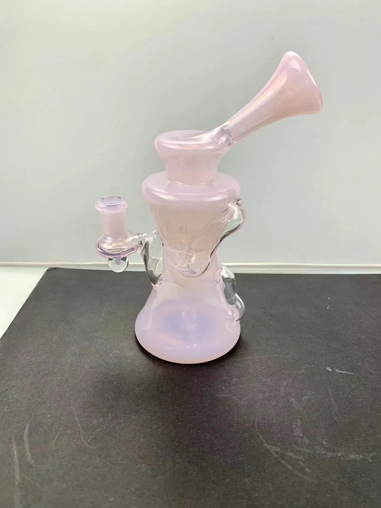 Großhandel von hochwertigen maßgeschneiderten Produkten Bubbler Shisha Glass Bong Oil Rig Inner-Stecker Bonus Bubble Ball Farben Instagram Saft Box Bubbler Petroleum