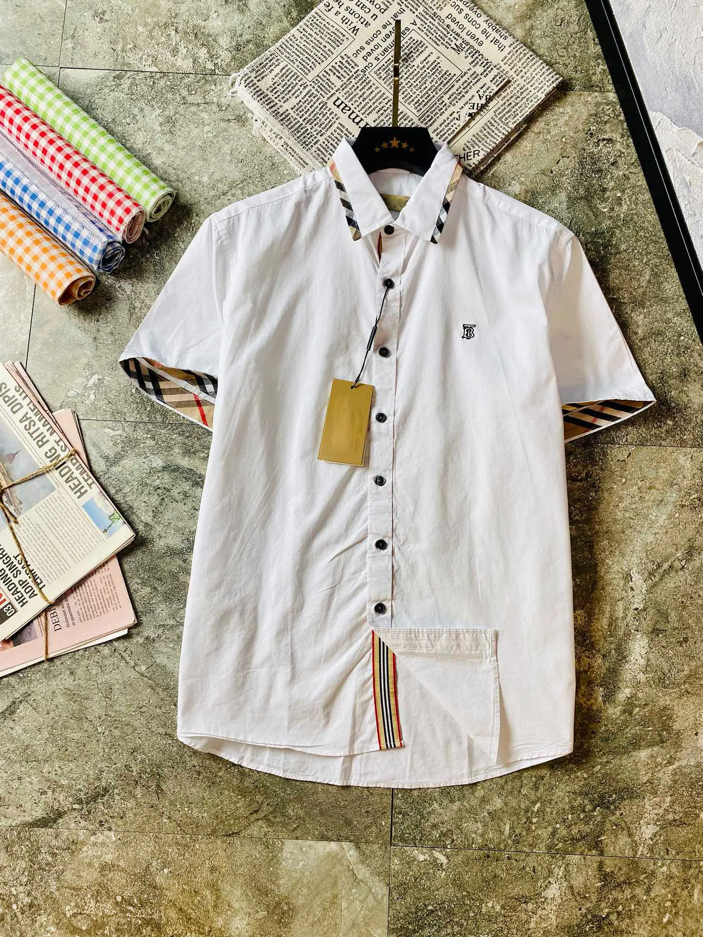 남성 패션 플라워 호랑이 인쇄 셔츠 캐주얼 버튼 아래로 짧은 슬리브 하와이 셔츠 정장 여름 해변 디자이너 드레스 셔츠 A33