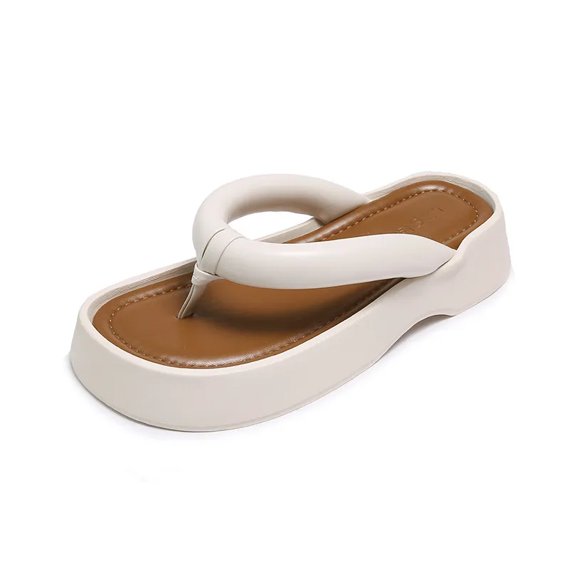 2024 Tasarımcı Flip Flops Scuffs Slipps Slaytlar Kadın Sandalet Pembe Sarı Beyaz Kadın Scuffs Gai