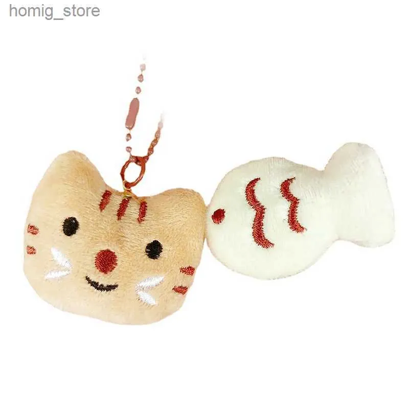 Plush Keychains Cartoon Plush Cat Keychain op Backpack Hairy Kawaii Silk Fish Pendant For Women Men Kind speelgoedpop Key Chain Bag Car Keyring Gift Y240415065ii