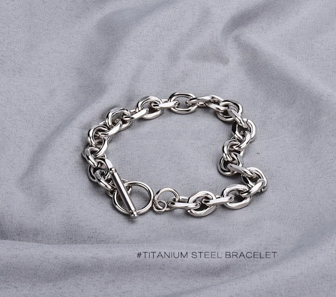 01 Bracelet Titanium Steel Bracelets Layered Bangles Ladies Round Buckle Jewellery Couples Fashion Vintage Silver Color PulserasB15432634