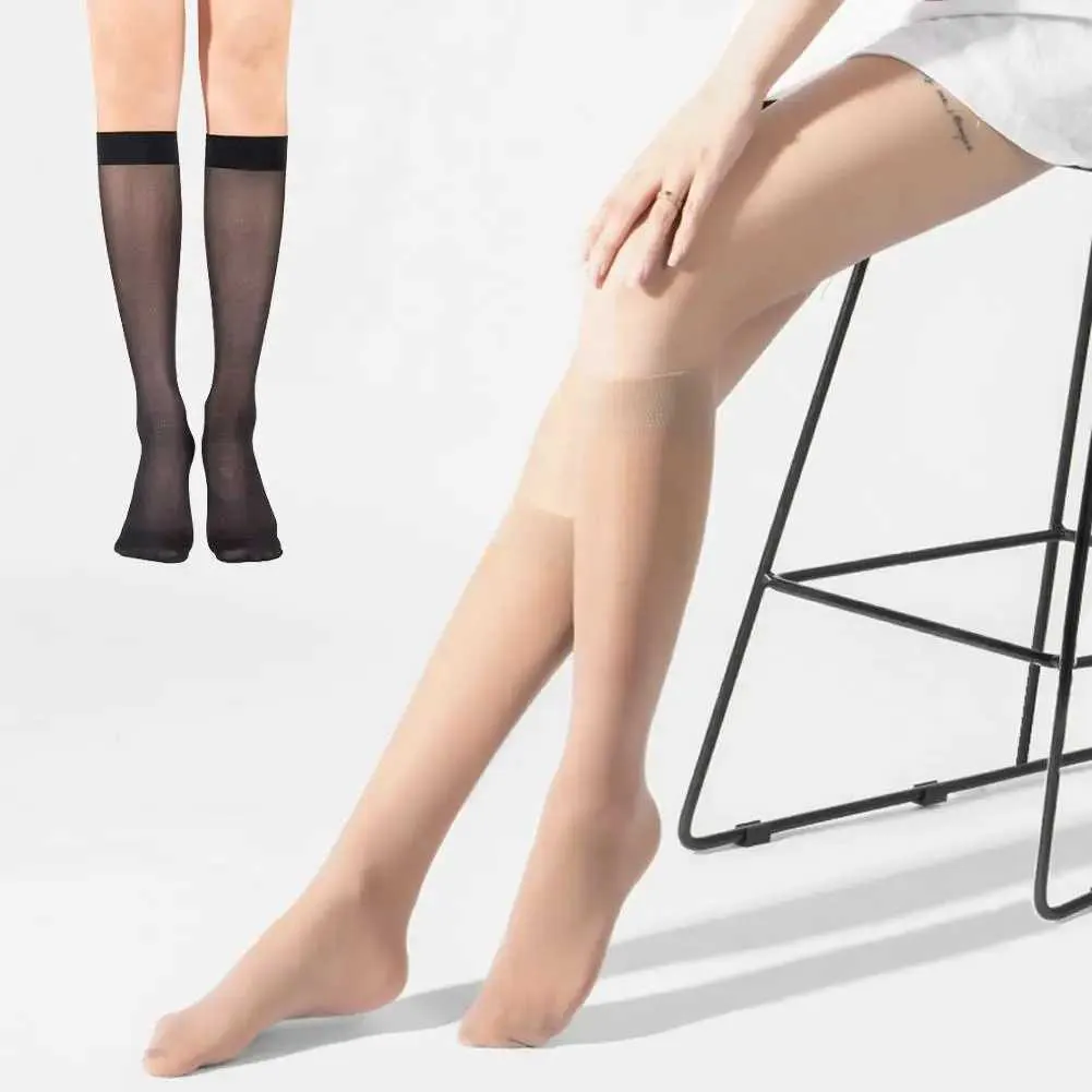 Chaussettes sexy 1 paire Femmes Femmes sexy ultra-minces soyeuses silky Polka Dot Mid-Calf Stockings Mid-Calf Stockings for Women Thin Thin Jk Stockings 240416