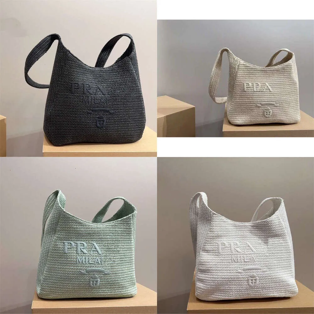 2024 Designer Umhängetasche gestickter Buchstaben P Eins Schulter Einkaufstasche Unterarm Einkaufstasche gewebter Beutel lässig Großkapazität Gras gewebtes Eimer Beach Bags