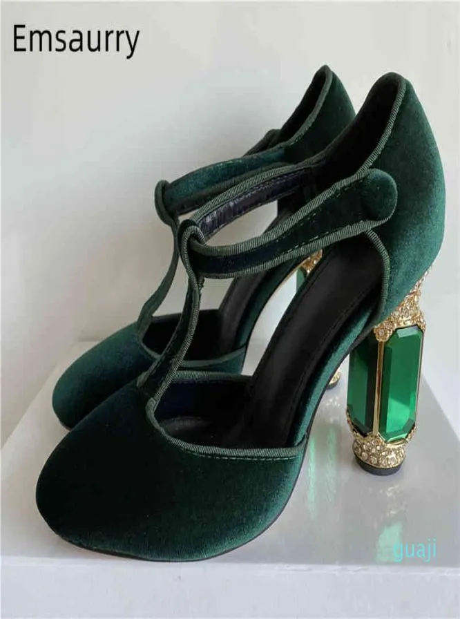 Luxury Emerald Agate Chunky Heel Wedding Shoes Juvelerade Hög Tstrap Green Velvet Round Toe Rhinestone Pumps Women1843305