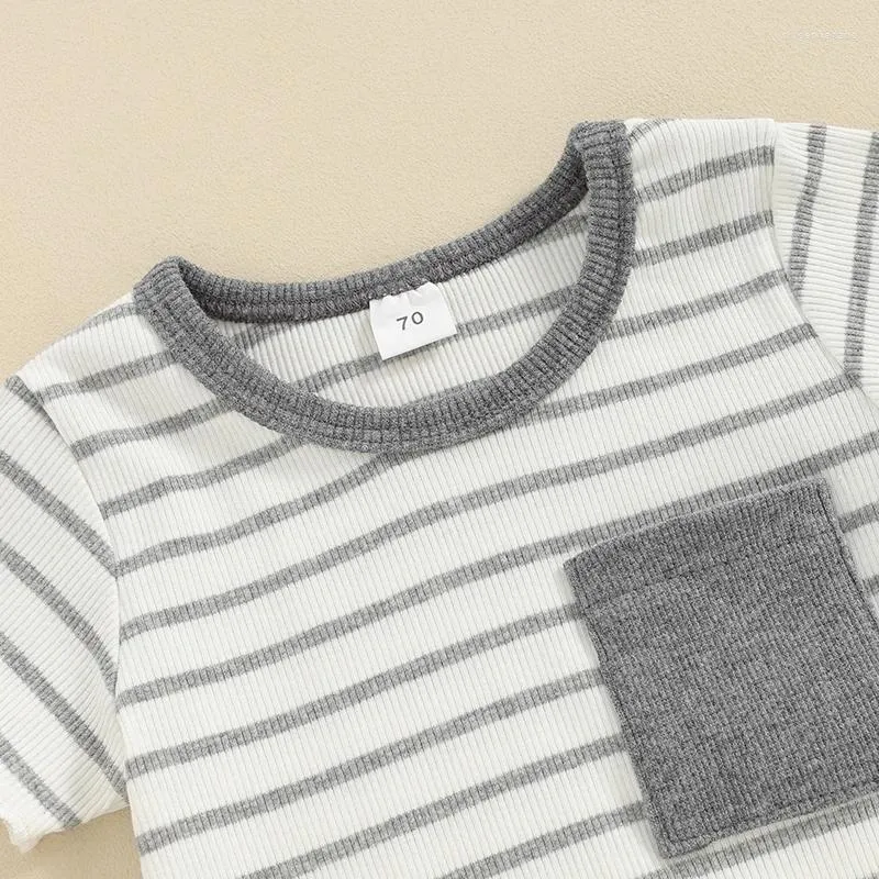 衣料品セット幼児の男の子の女の子2PC夏の服の短袖ストラップTシャツトップとショートパンツセット幼児快適な衣装