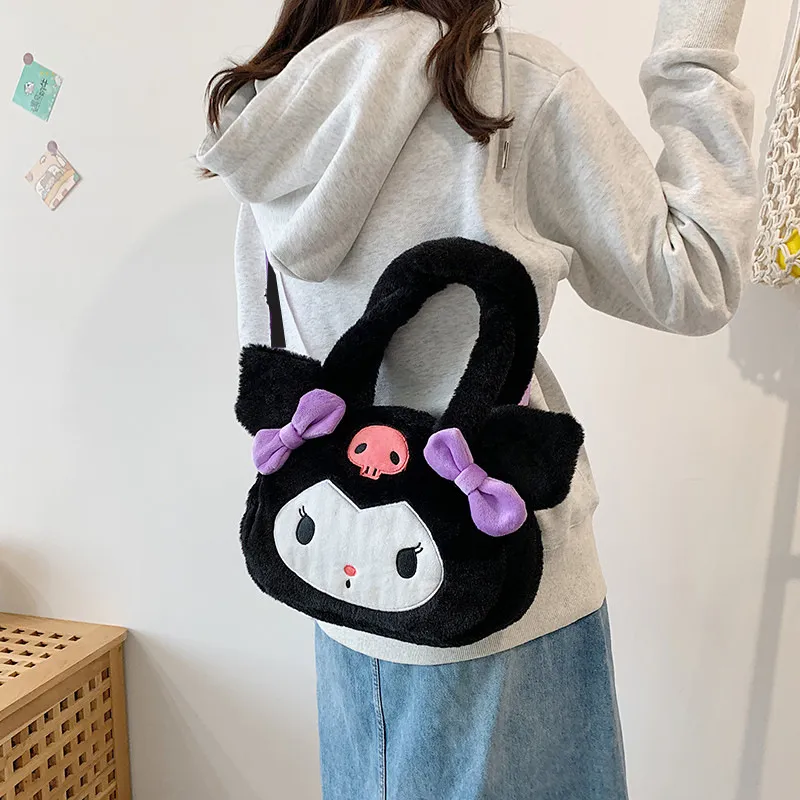 حقيبة Kawaii Plush بالجملة Cinnamoroll Kuromi My Melody Milody Propack Backpack Counter Bag Bag Bag Makeup Plushie Handbag Gift Girls Girls