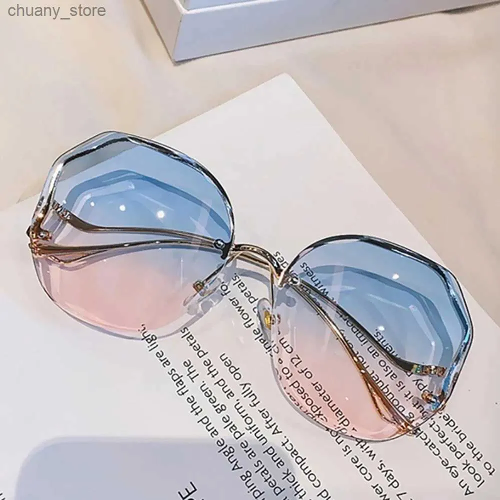 Güneş gözlükleri xaybzc 2024 Moda Çay Gradyan Güneş Gözlükleri Kadın Okyanus suyu kesilmiş kirlenmiş lens metal kavisli tapınaklar güneş gözlükleri dişi UV400 y240416