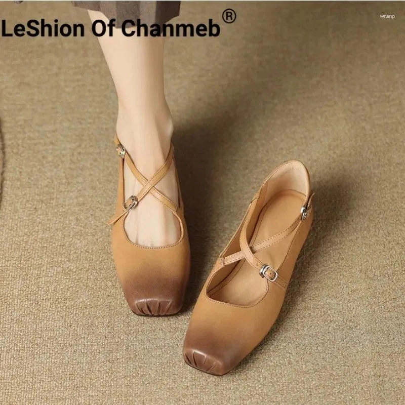 Casual Shoes Leshion of Chanmeb Women äkta läderlägenheter Square Toe Cross Strap Buckle Ballet grunt lyxkvinna Skodon dagligen 40