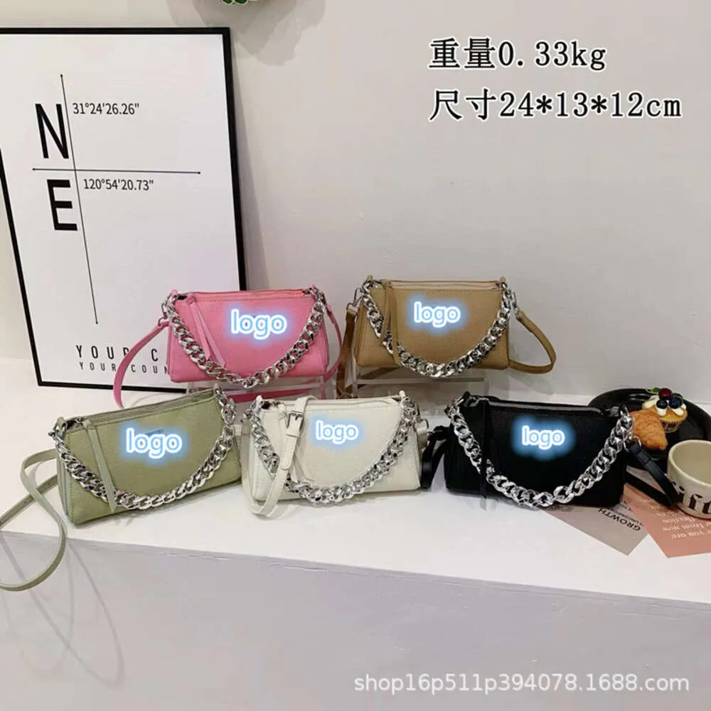 A Niche Design for Women's 2024 New Autumn Haute Couture Crossbody with Internet Celebrity Chain Single Shoulder Underarm Bag 75% factory wholesale