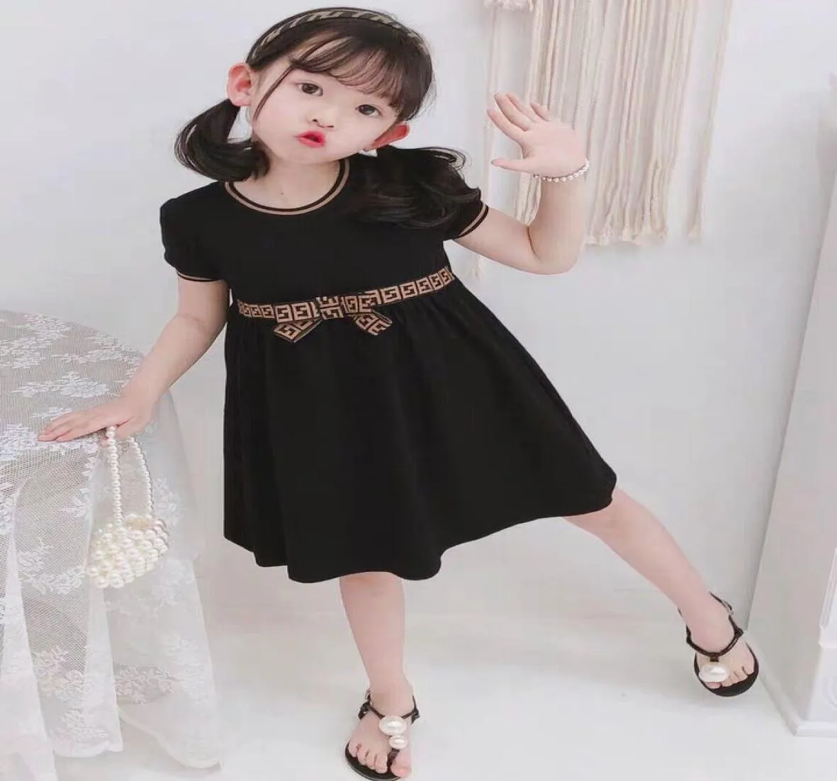 Luxury Baby Girls Dress Kids Letter F Bowknot Summer Summer Clournaux Enfants Casual Designer Clothing5253839