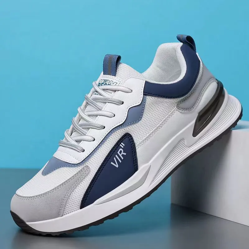 2024 Novos homens de moda White Sneakers Sport Casual Lace-up Man Sapatos Sapatos leves que andam sapatos masculinos