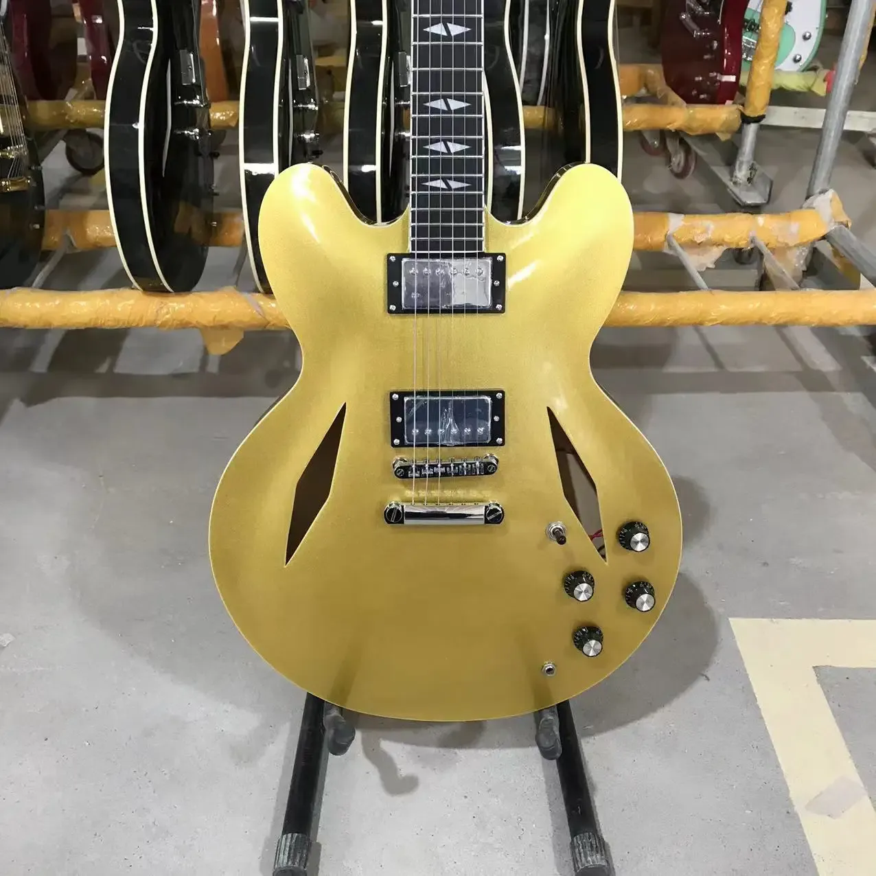 Guitar Dave Grohl 335 Metallic Pelham Gold Semi Hollow Body Jazz Electric Guitar Double Diamond Holes Split Diamond InLay