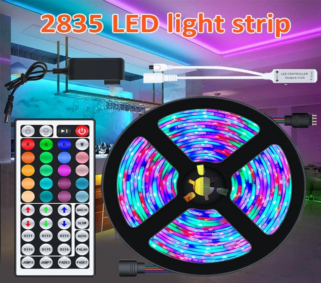 5m LED şerit ışıkları SMD2835 IP65 44 Anahtar uzaktan kumanda DIY modu ile su geçirmez oda parti için RGB renkleri 3720645