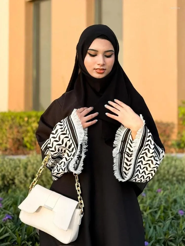 Abbigliamento etnico Ramadan Eid Keffiyeh Open Abaya Kimono Palestina Black Ricamo