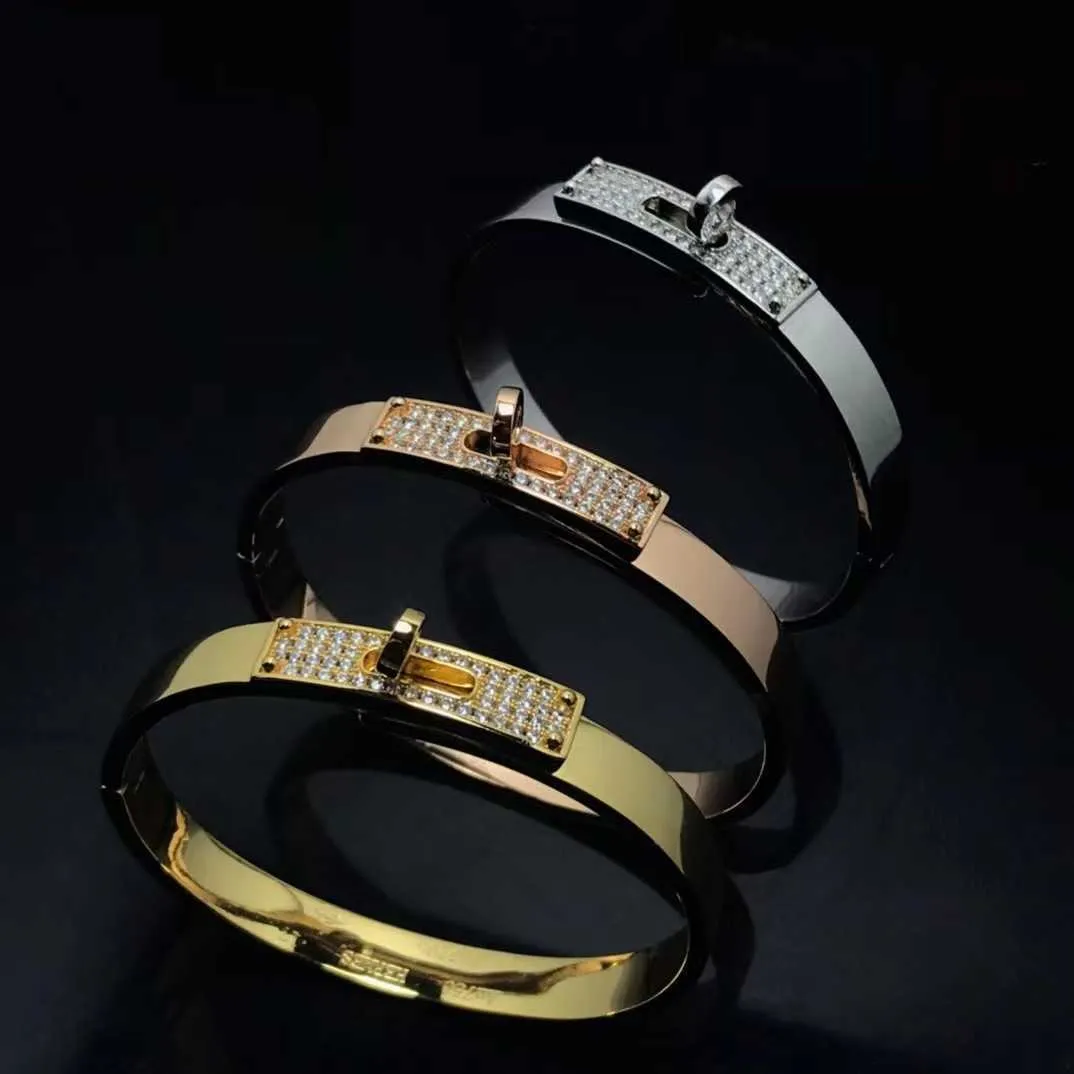 Hoge kwaliteit klassieke hmers armband ontwerper joodse familie brief half diamant armband temperament v goud verdikt plating 18k roze paar