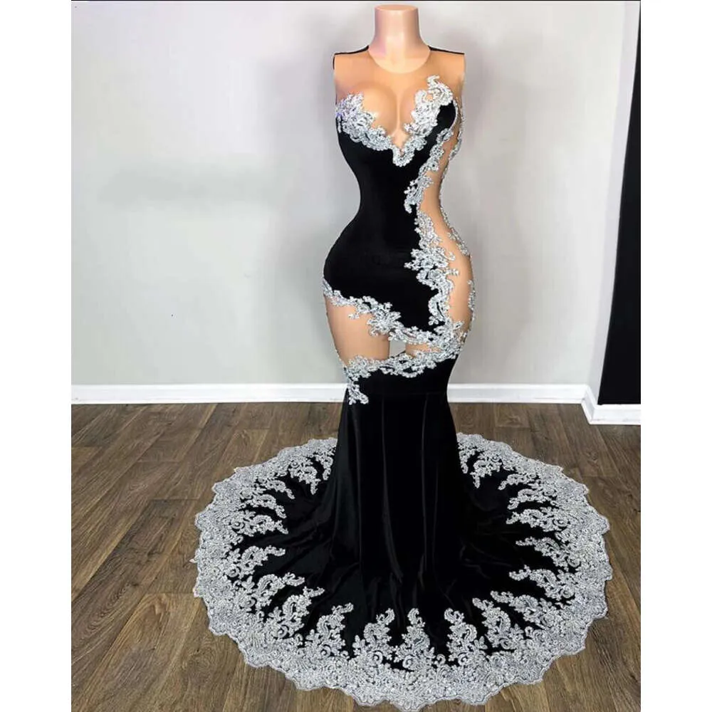 Spetssapplikationer Sier Veet sjöjungfru Prom Dresses Sheer Mesh Top O Neck Sexig födelsedagsklänning Black Girl Vestidos aftonklänningar