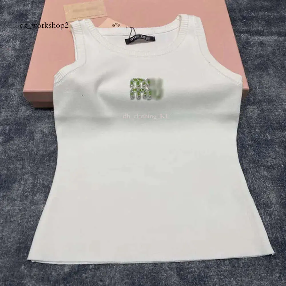 Mui Mui Top Designers Women's Tanks Top Quality Summer 24SS Anagram-Broidered Cotton-Blend Tank Top Shorts Designer Suit編みFemme Ladies Tops 225 302