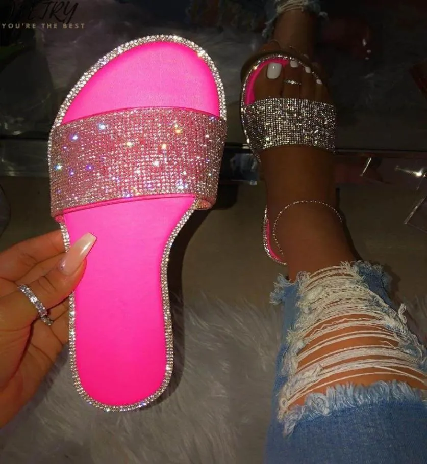 Summer Femmes Crystal Slippers Glitter Flat Soft Bling Femme Color Color Flip Flops Outdoor Dames Slides Beach Shoes3997529