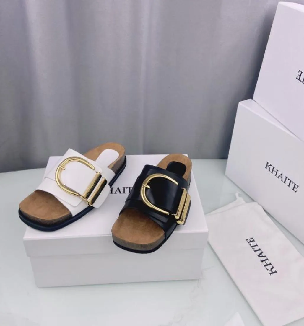 Khaite Thompson Bucked Leather Slides Slippers Xe Slipon Beach Sandals أحذية حقيقية جلدية مفتوحة إصبع القدم شقق غير رسمية للنساء L2693638