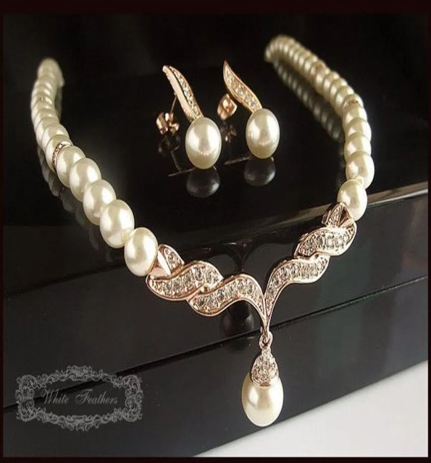 Gouden vergulde traandruppel crème Pearl en strass Crystal Bridal ketting en oorbellen sieraden set4487437