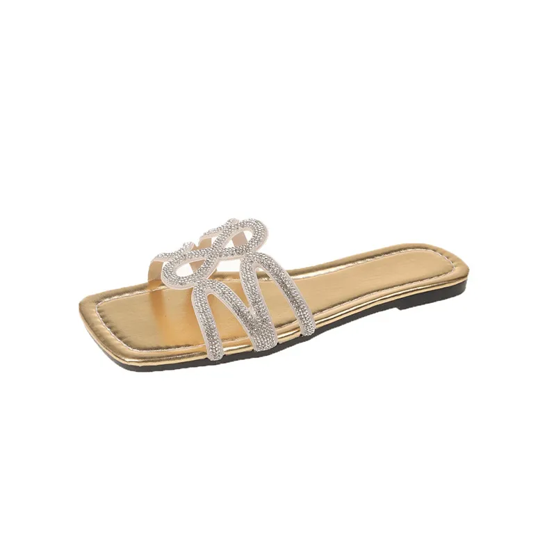 2024 Designer Scuffs slippers slides women sandals Beige Silver Black Gold womens fashion scuffs size 35-40 GAI