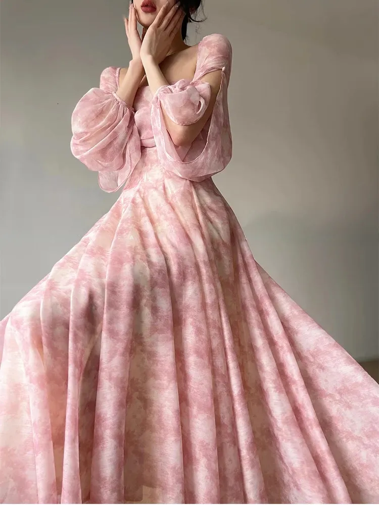 pink shiffon dress middle Chiffon Dress Buying Guide: Vintage, Pink & Romantic Styles