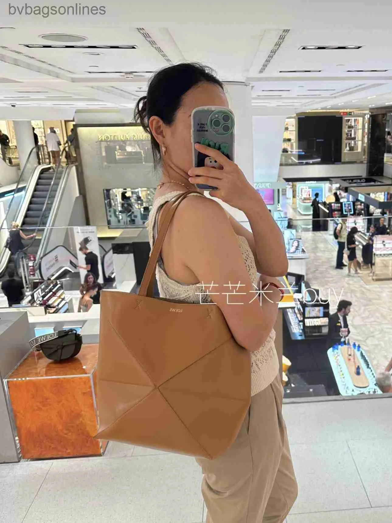 女性用の高品質の高品質のLoeweelryデザイナーバッグ秋/冬のパズルフォールド幾何折り畳みトートバッグオリジナルの1to1ブランドロゴ