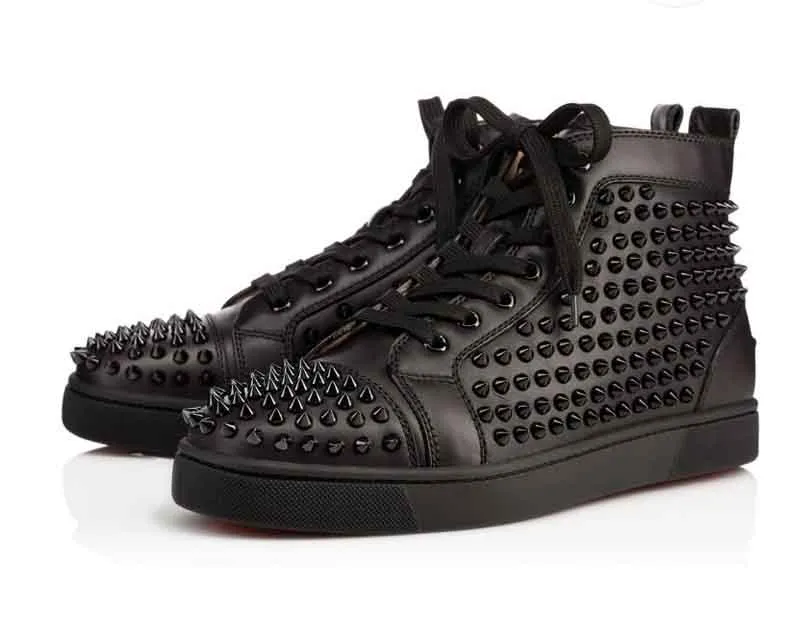 Classic Paris rivet sneakers Men's casual shoes with spiked calf leather high top/low top outdoor trainers black white designer