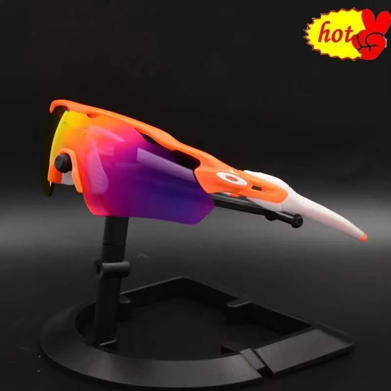 UV400 Cycling Solglasögon Eyewear Sports Outdoor Riding Glasses Cykelglasögon Polariserade med fall för män Kvinnor OO9465 9208 886