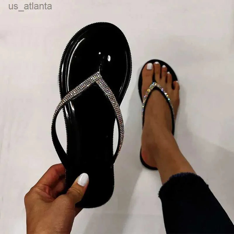 Slippers Jelly Chaussures Femme Flip flipples Sandales plates cristallines pour la plage femelle Outdoor Outdoor Non-glip Ladies chaussures H240416