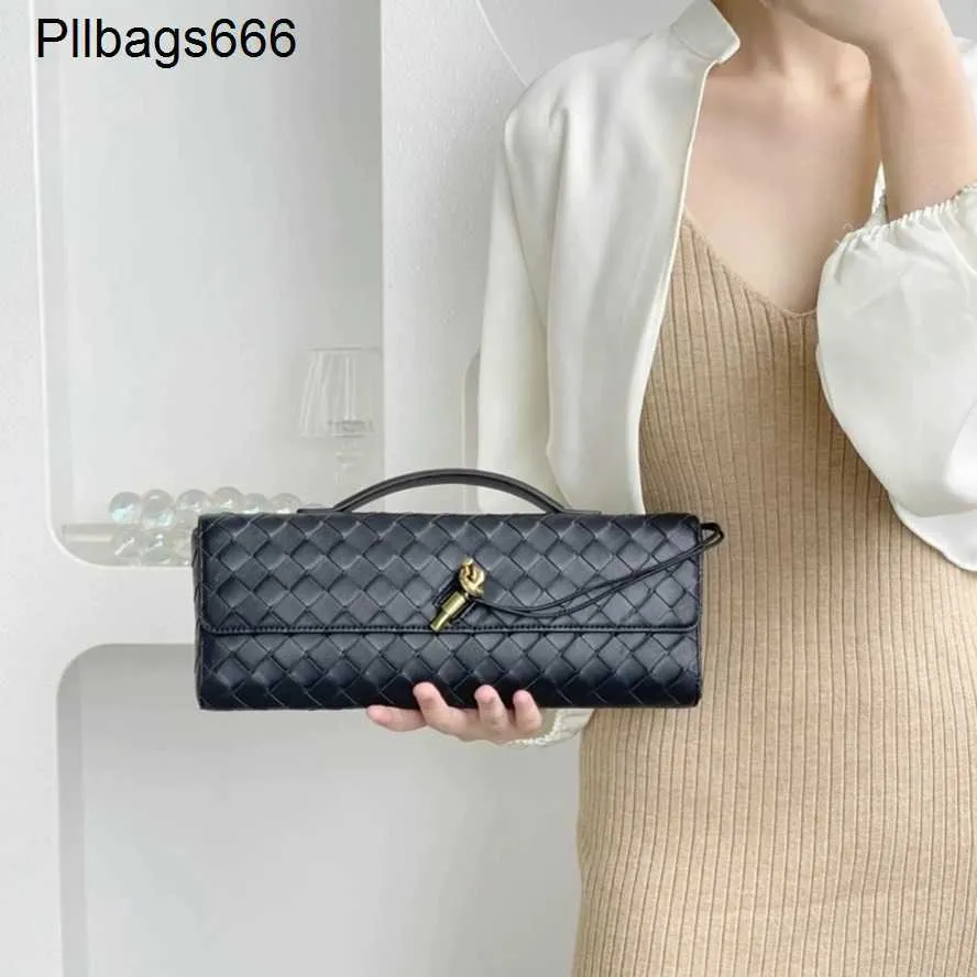 Andiamo Clutch Bag Bottegvenetas Handtassen B Familie Dinner Dames Luxe licht en kleine groepsontwerpers Modieus echt leer geweven IIT5