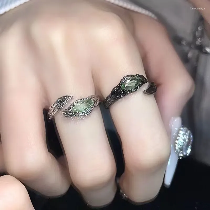 Ringos de cluster 2024 Moda Punk Drophet Ring Ring vintage Goth Green Crystal Finger Ladies Hip Hop Party Jewellery Gift